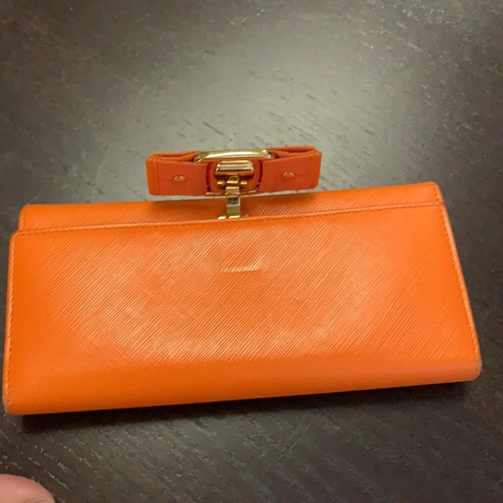 💗SALE💗 Salvatore‎ Ferragamo leather wallet